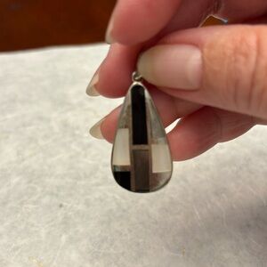 Black Stone and Mother of Pearl SS Teardrop Pendant